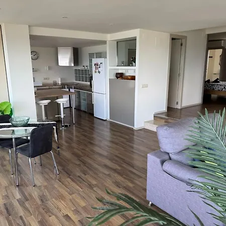 Spacious In With Sea View - 160 Sqm Apartamento Valencia